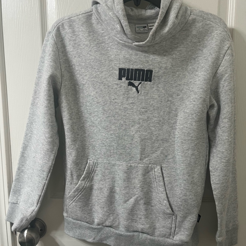 PUMA Men's Light Gray Pullover Sweater